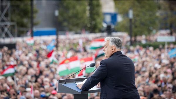 Miles de húngaros marchan en apoyo a Viktor Orbán en una “marcha por la paz”