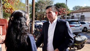 Baruja admite que usó a funcionario como chofer de rodado de Senabico