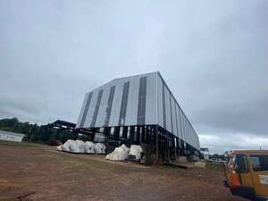 Petropar prometió nueva fábrica en Troche, pero solo licitó la construcción de más oficinas - Economía - ABC Color