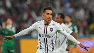 Liga de Quito golea a Palmeiras y mete un pie en la final