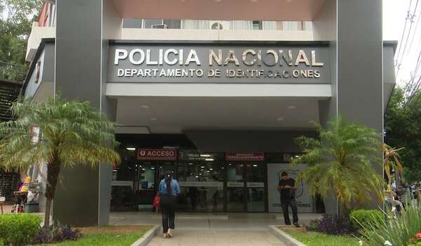 AUDIO: Cédulas irregulares: Policía promete investigar “quiénes más están implicados” - La Primera Mañana - ABC Color