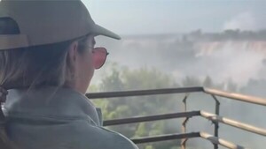 Emilia Clarke visitó las Cataratas del Yguazú