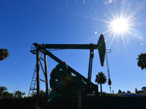 El petróleo sube tras sanciones estadounidenses