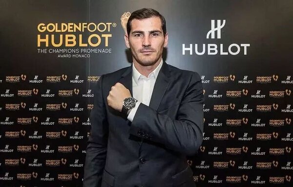Versus / Roban relojes a Iker Casillas con una paraguaya como implicada