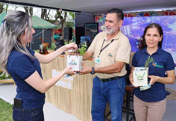 Itaipú presenta sus iniciativas ambientales y turísticas en la Expo Guairá 2025 | DIARIO PRIMERA PLANA