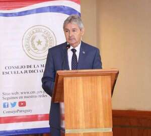 AUDIO. Derecho UNA: José Agustín Fernández debe asumir en Derecho UNA - Momento Justo - ABC Color