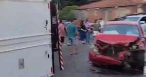 Diario HOY | Conductora muere al chocar contra un camión en Fernando de la Mora