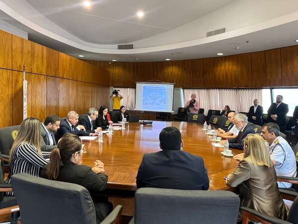 Anexo C: embajador de Brasil dice que informes sobre espionaje no impactan en la negociación - Economía - ABC Color