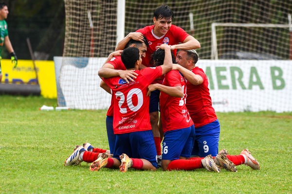 Atlético Colegiales suma de a tres en el Luciano Zacarías