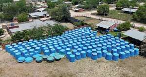 La Nación / Comunidades chaqueñas reciben 300 tanques de agua del Mades