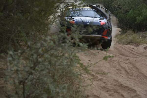 Fau Zaldívar finalizó la Etapa 2 y continúa liderando el Rally del Chaco 2025 - Campeonato Nacional - ABC Color