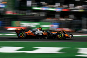 Versus / Norris se emplea a fondo y domina la tercera práctica del GP de México