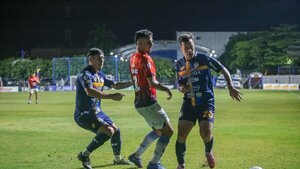 Trinidense remonta y vence al 2 de Mayo