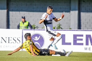 Fútbol de Primera: los duelos Olimpia–Guaraní y Recoleta–Libertad