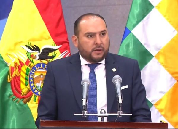 El Gobierno saliente critica al electo Paz por "tender la alfombra roja" a la DEA