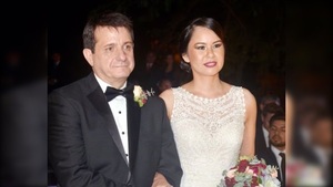 Funcionario del MEC impulsa candidatura de su esposa desde la institución