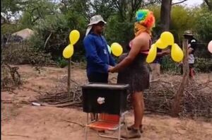 Popular / (VIDEO) ¡Los perros en el rally... Mañamí esta "revelación de sexo"!