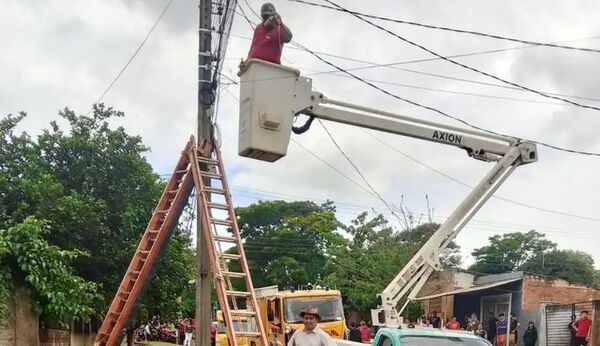 Popular / ¡Ma'ena anga! Un hombre murió electrocutado cállepe