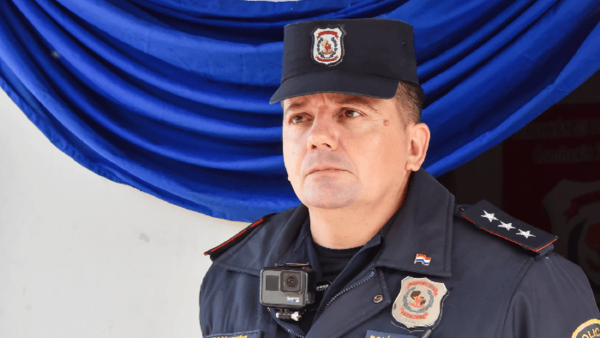Policía Youtuber recibe asesoría del ministro Riera sobre videos y revela una propuesta política - Noticiero Paraguay
