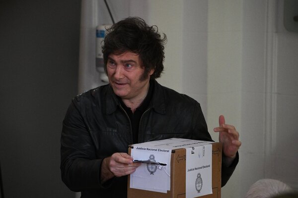 Trump felicita a Milei y celebra que Argentina haya "justificado" la confianza de EEUU en él