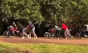 Popular / Carrera clandé "salió del grupo” y terminaron en la comisaría