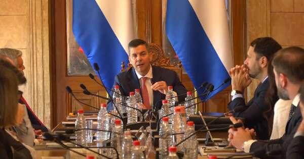 La Nación / Peña pide a sus ministros redoblar esfuerzos: “Todavía falta muchísimo más”