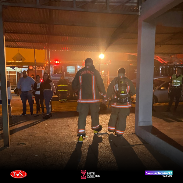 INCENDIO ESTRUCTURAL EN EL CIRCUITO COMERCIAL DE ENCARNACIÓN FUE CONTROLADO A TIEMPO - «TVS DIGITAL»