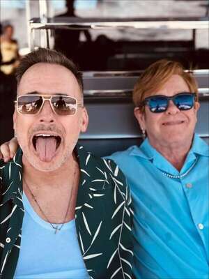 Elton John celebró la vida de su esposo David Furnish: “Mi roca” - Gente - ABC Color