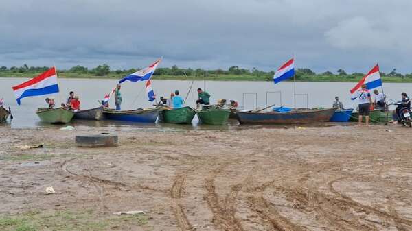 Pescadores bloquearán hoy el río Paraguay en Concepción por no recibir subsidios   - Nacionales - ABC Color