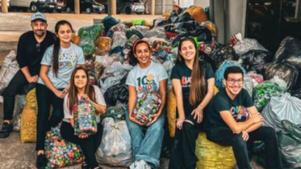 Colecta de tapitas de Lucha Paraguay