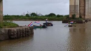 Bloquean el río Paraguay en reclamo por falta de subsidio - Concepción al Día