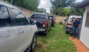 Incautan cinco vehículos robados durante allanamiento en Luque | Unicanal