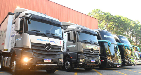 Mercedes-Benz y Be8 prueban biocombustible en ruta de 4.000 km rumbo a la COP30 - Amigo Camionero