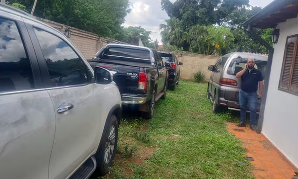 Tiroteo y persecución en Luque: hallan autos de alta gama y cajas fuertes robadas - OviedoPress