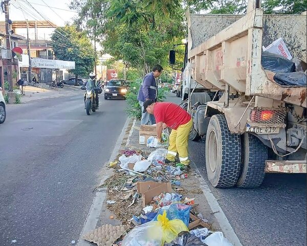 Intendente Luis Bello busca una Asunción limpia sin acumulaciones