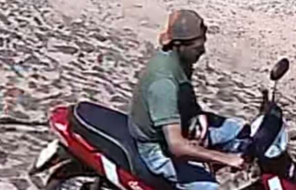 Video: buscan en Santaní a este hombre por supuestamente disparar a un perro - Policiales - ABC Color