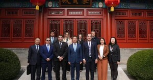 Los diputados que viajaron a Pekín se alinean con la política de "una sola China" y ahora quieren mandar estudiantes paraguayos