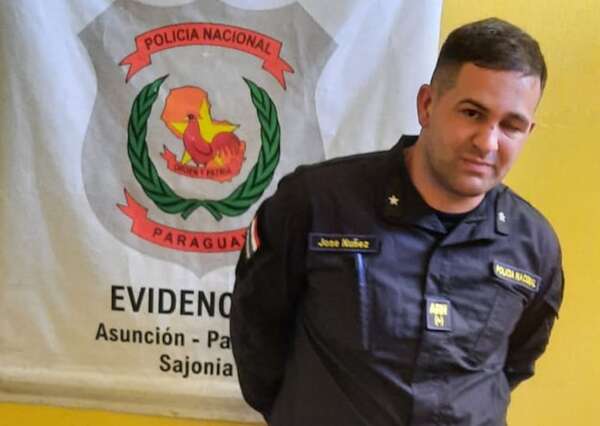 Cae policía “mau” que juntaba datos de supermercados y bancos - Policiales - ABC Color