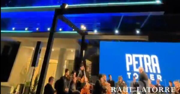 La Nación / Latorre destaca la imponente obra del Petro Tower, el edificio más alto del Paraguay