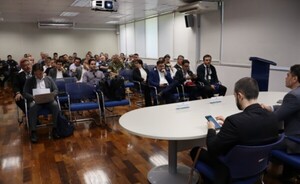 Proponen que camiones cargados crucen por Pdte Franco y vacíos por CDE