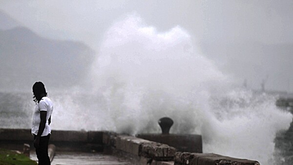 Huracán Melissa alcanza categoría 5 y amenaza a Jamaica