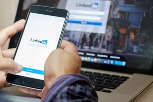 Los ingresos publicitarios de LinkedIn aumentan a US$ 8.200 millones este año