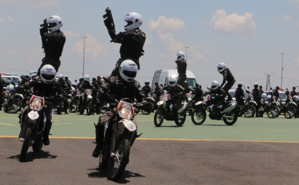 Incorporan 5.000 nuevos policías y lanzan app de auxilio ciudadano