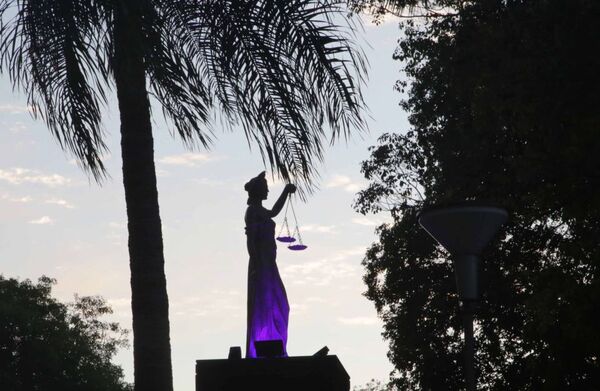 Servicios de Antecedentes Penales y Solicitud de Materiales Notariales afectados temporalmente 