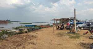 La Nación / Pescadores bloquean el río Paraguay en Concepción