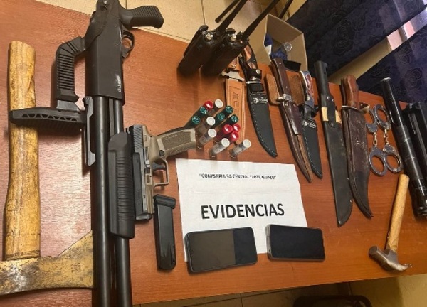 Funcionario del TSJE fue arrestado en San Lorenzo tras amenazar a un comerciante: tenía armas, cuchillos y otros objetos en su vehículo