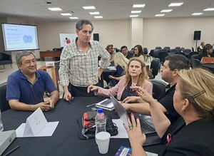 MEC lanza nuevo plan con consultoría de pastor evangélico por G. 530 millones