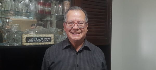 La voz de Héctor Granada, referente de la radiofonía encarnacena