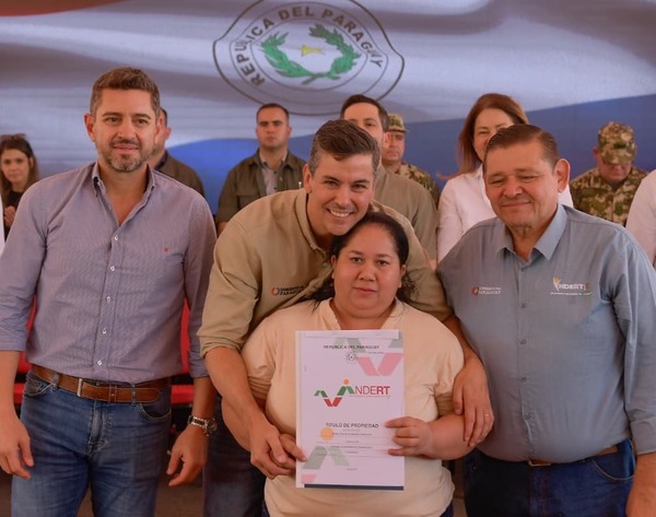 Regularización histórica en Marina Cué: productores reciben sus primeros créditos del BNF - ADN Digital