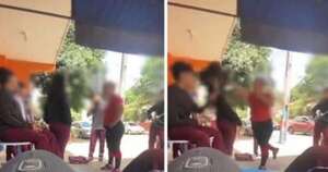 La Nación / Madre de alumno que agredió a estudiante fue imputada: “Ahora tenemos miedo de que nos haga algo”